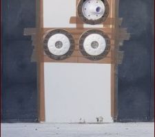 Les joins de la structure sont réalisés avec du vulgaire ruban adhésif pour carton!
Imaginez les plis qui apparaissent au travers du liner!