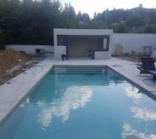 Facade pool house terminée
