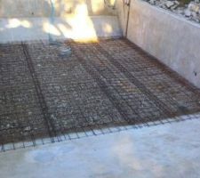 Reconstruction d'une nouvelle piscine dans la piscine existante