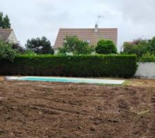 Grosse journ�e pour essayer de remettre le terrain en �tat