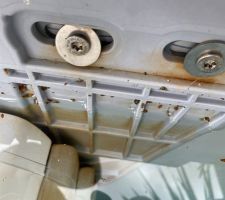 Taches marrons sur volet et pi�ces plastiques