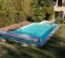 Couverture volet par banc et terrasse